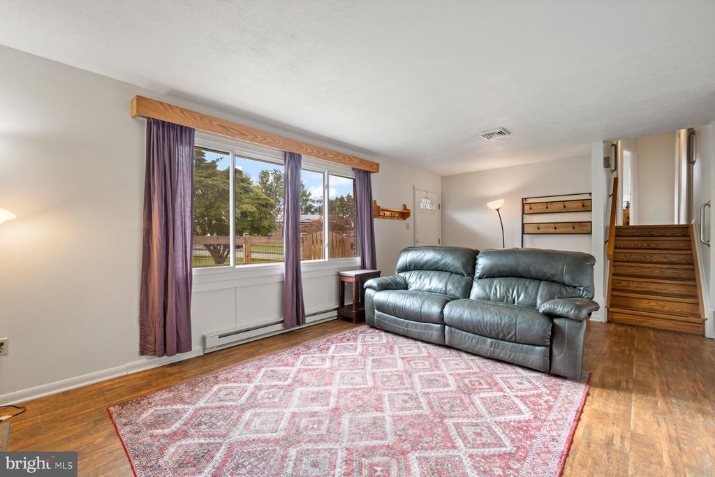 11900 BEAVERVALE ROAD