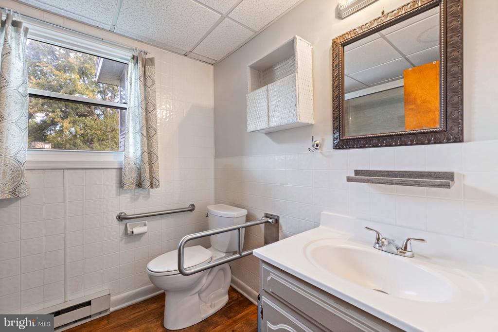11900 BEAVERVALE ROAD
