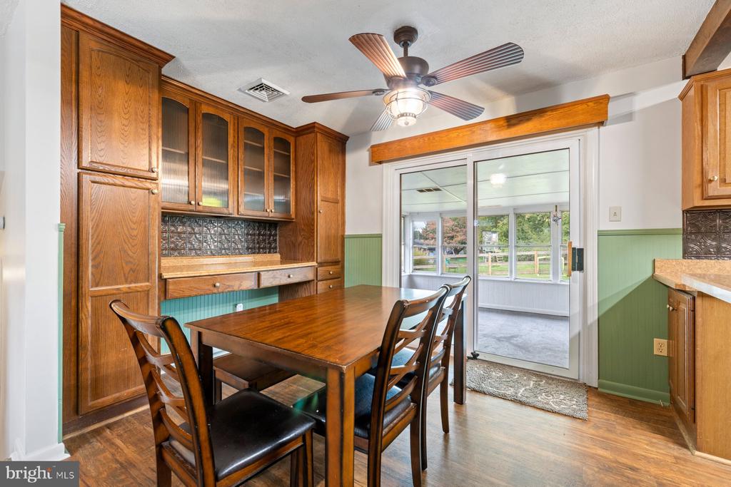 11900 BEAVERVALE ROAD