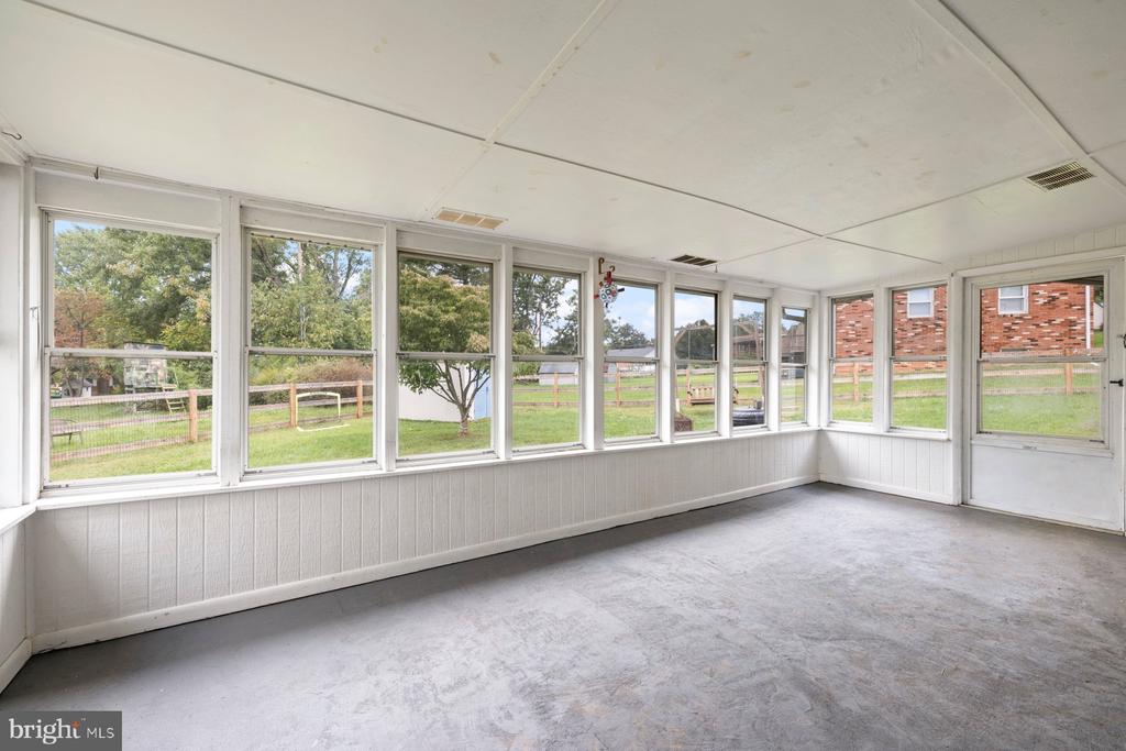 11900 BEAVERVALE ROAD