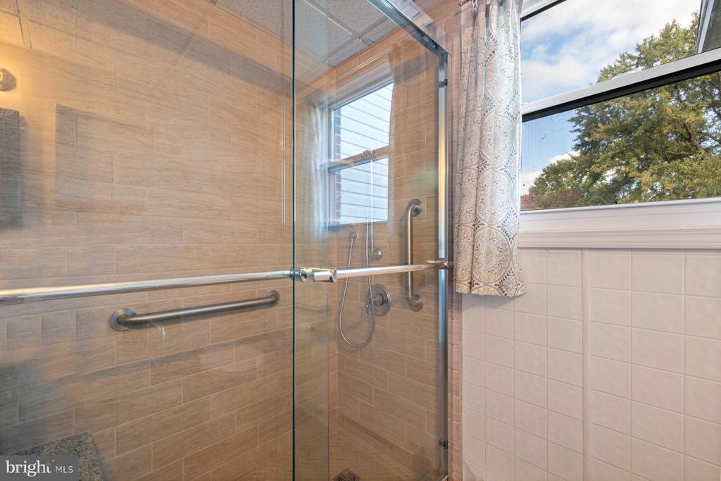 11900 BEAVERVALE ROAD