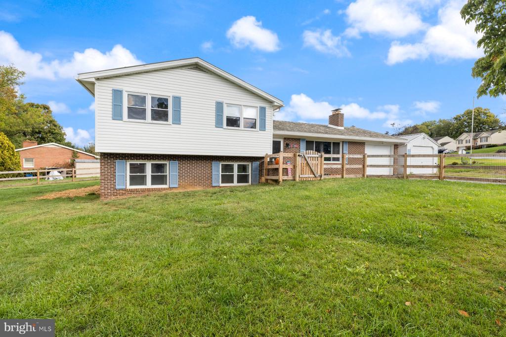 11900 BEAVERVALE ROAD