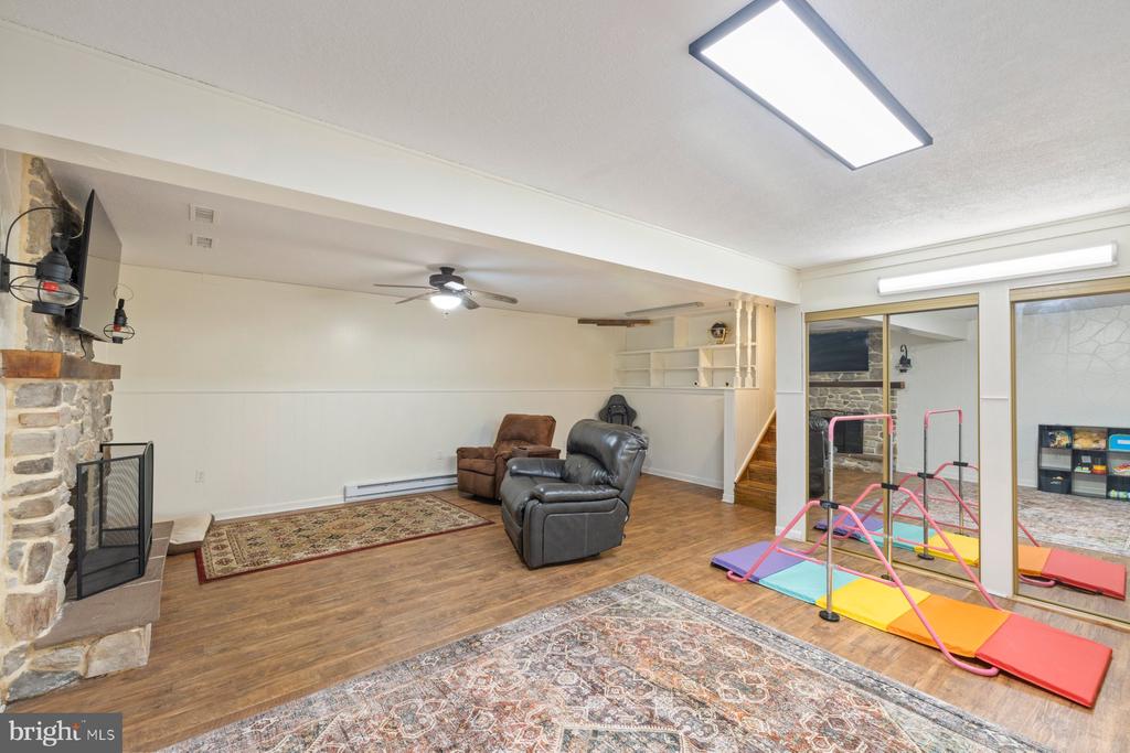 11900 BEAVERVALE ROAD