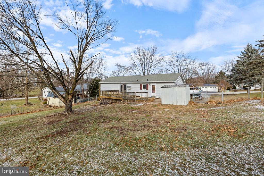 211 CARROLL COURT