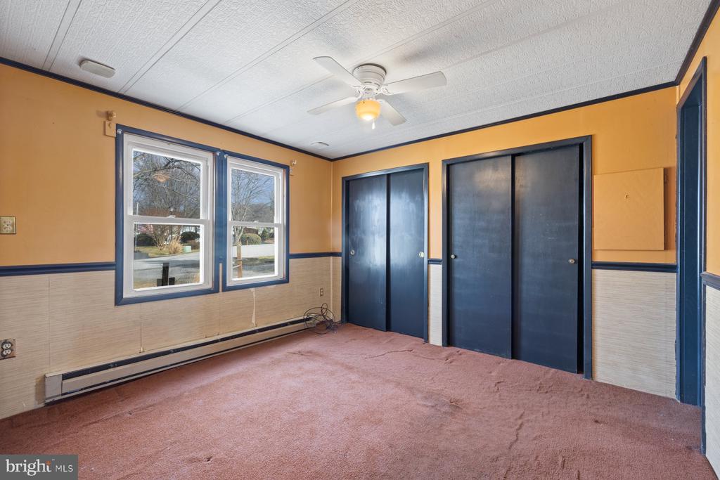 211 CARROLL COURT