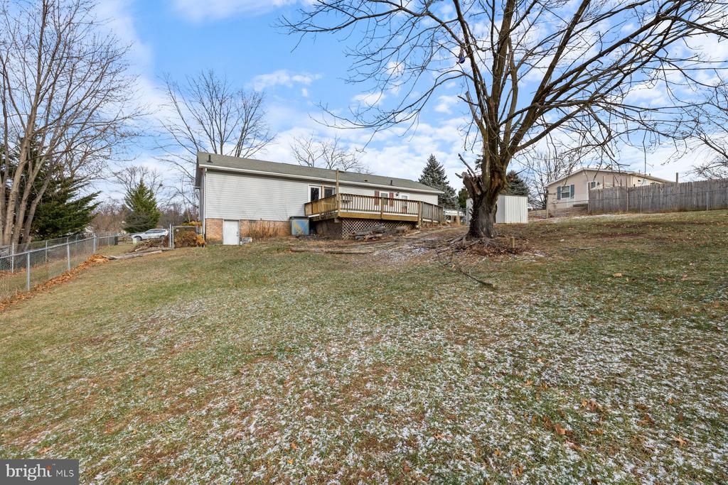 211 CARROLL COURT