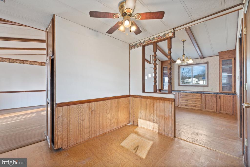 211 CARROLL COURT