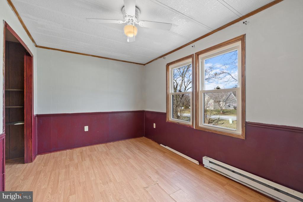 211 CARROLL COURT