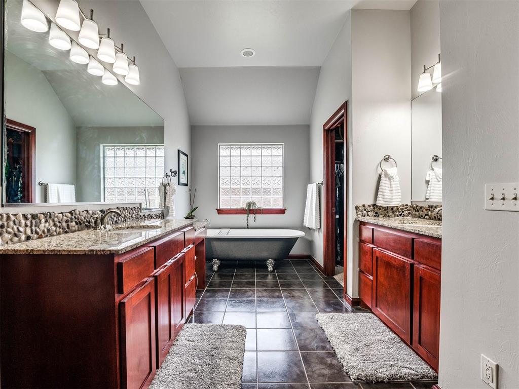 2805 Verona Court