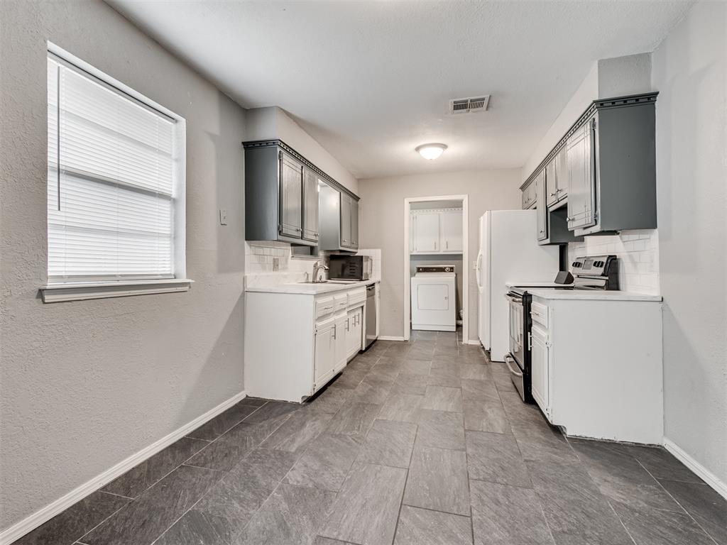 808 SW 27th Street