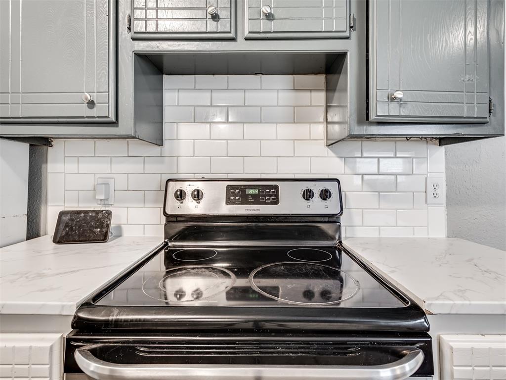 808 SW 27th Street