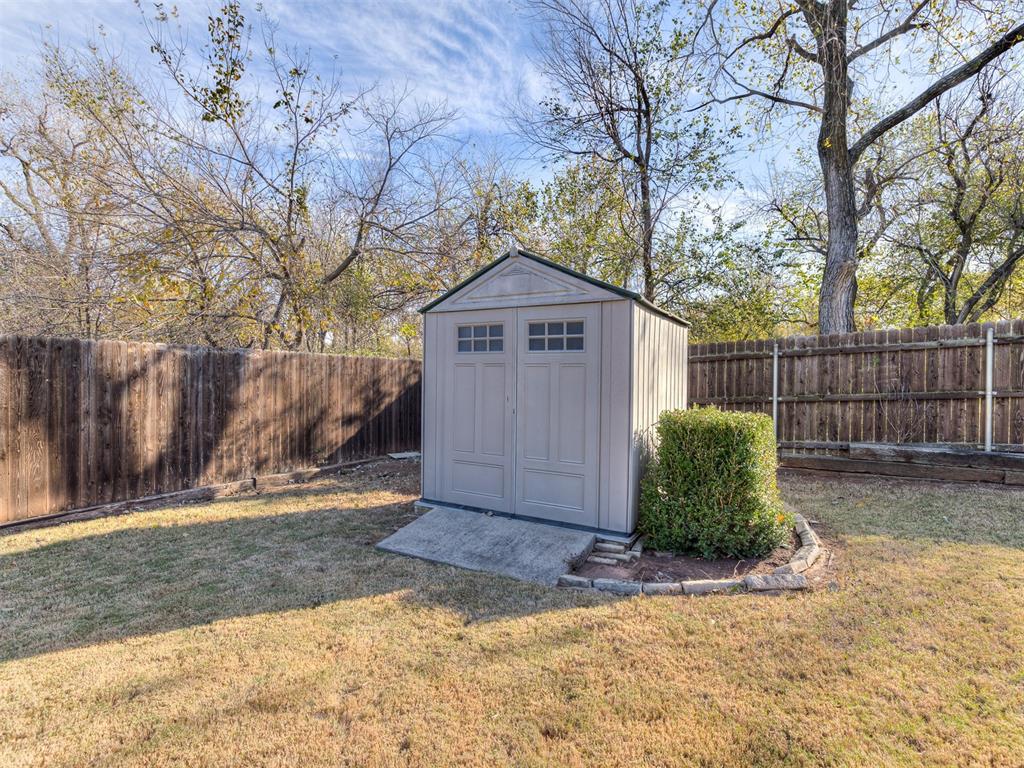 908 Ridgecrest Road