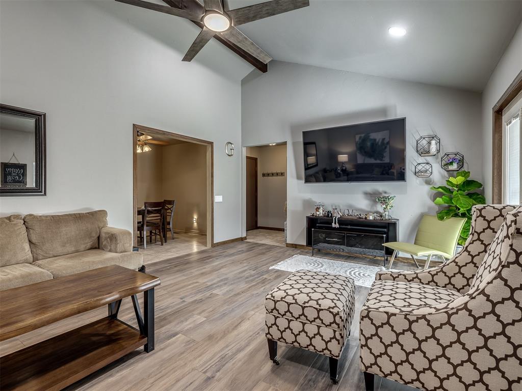908 Ridgecrest Road