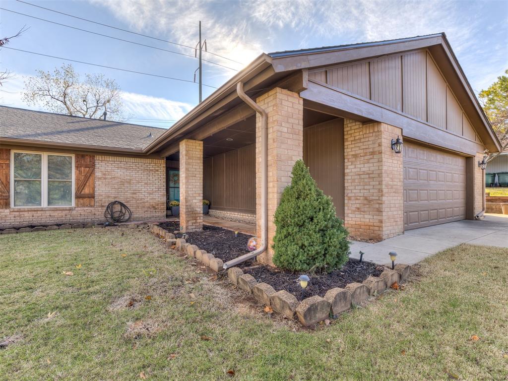 908 Ridgecrest Road