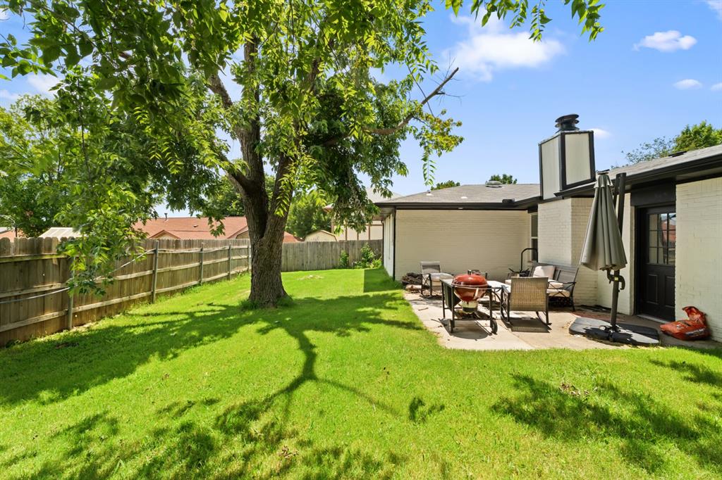 104 N Ramblin Oaks Drive