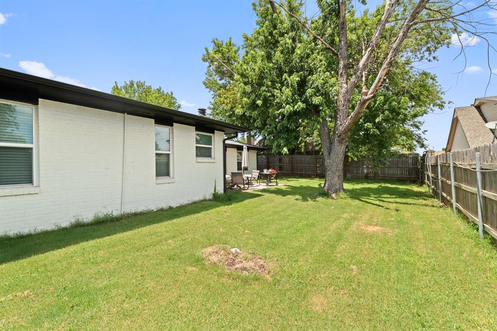104 N Ramblin Oaks Drive