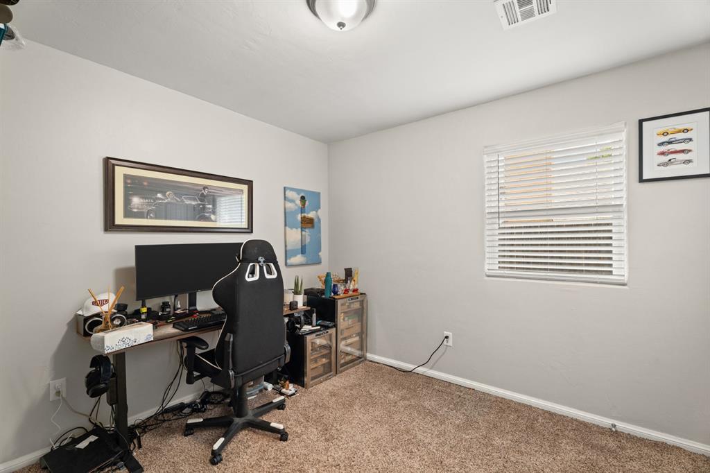 104 N Ramblin Oaks Drive
