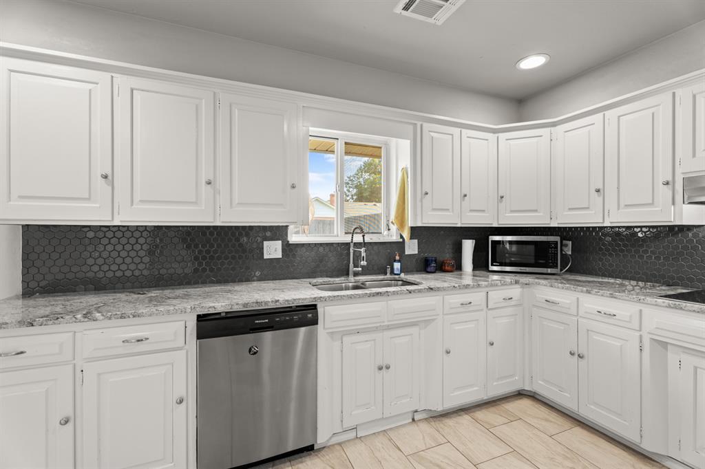 2508 NW 119th Street