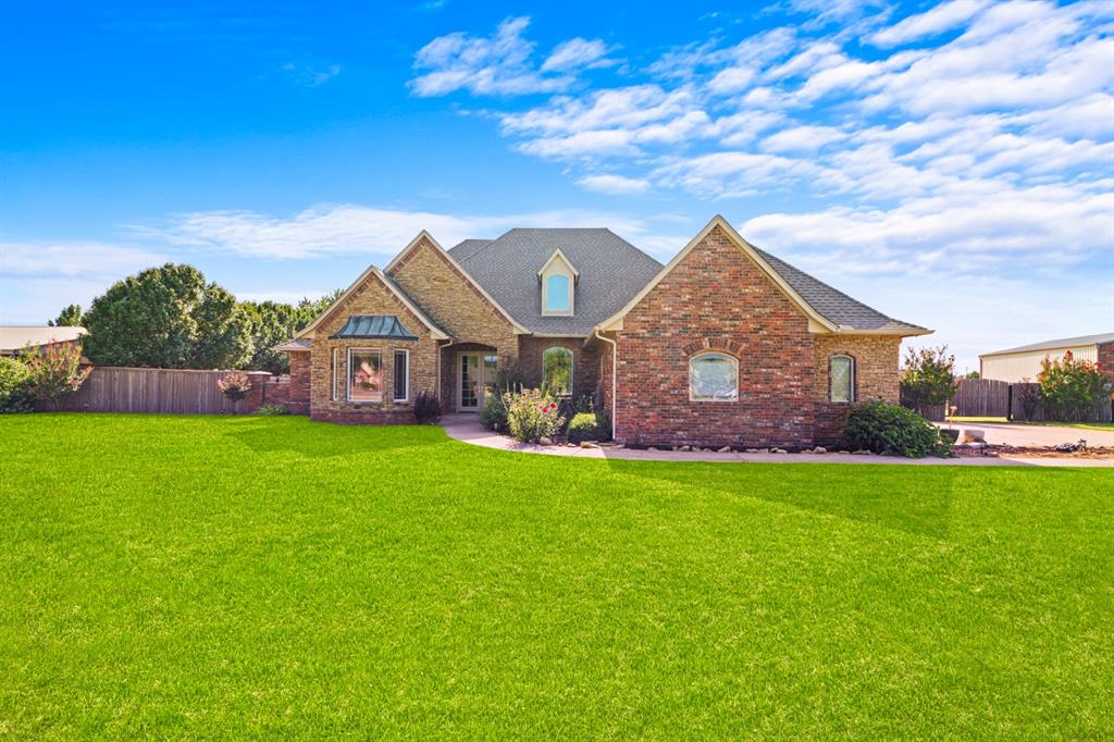 1109 N Edinburrough Way