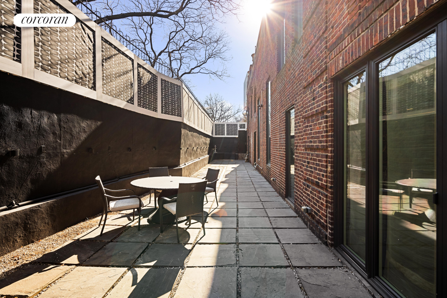 1 BEEKMAN Place AB