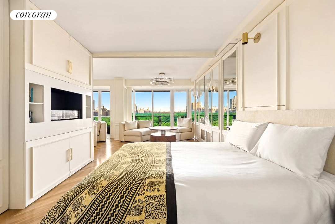 210 CENTRAL Park S 17D