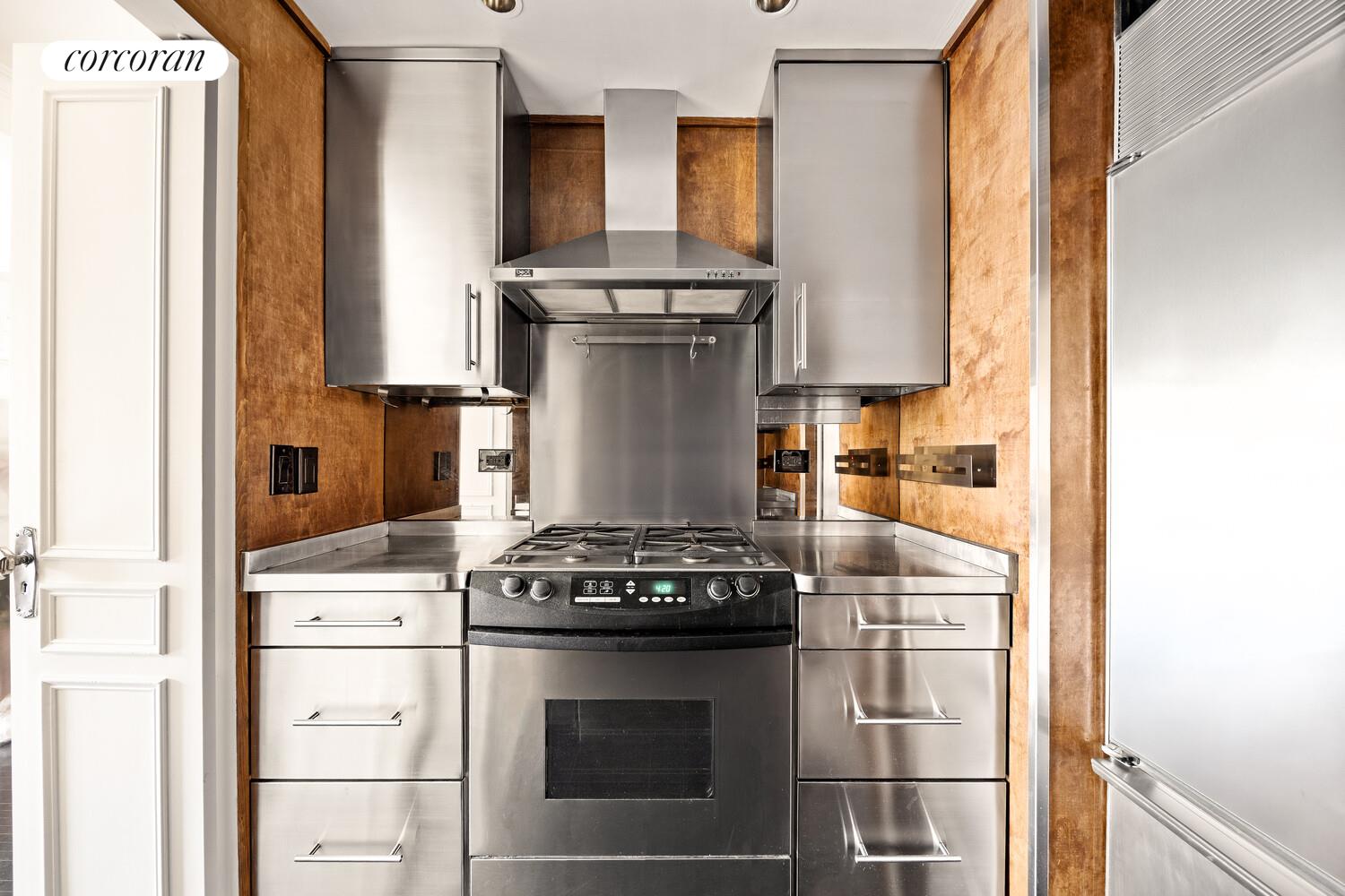 40 E 61ST Street 10B