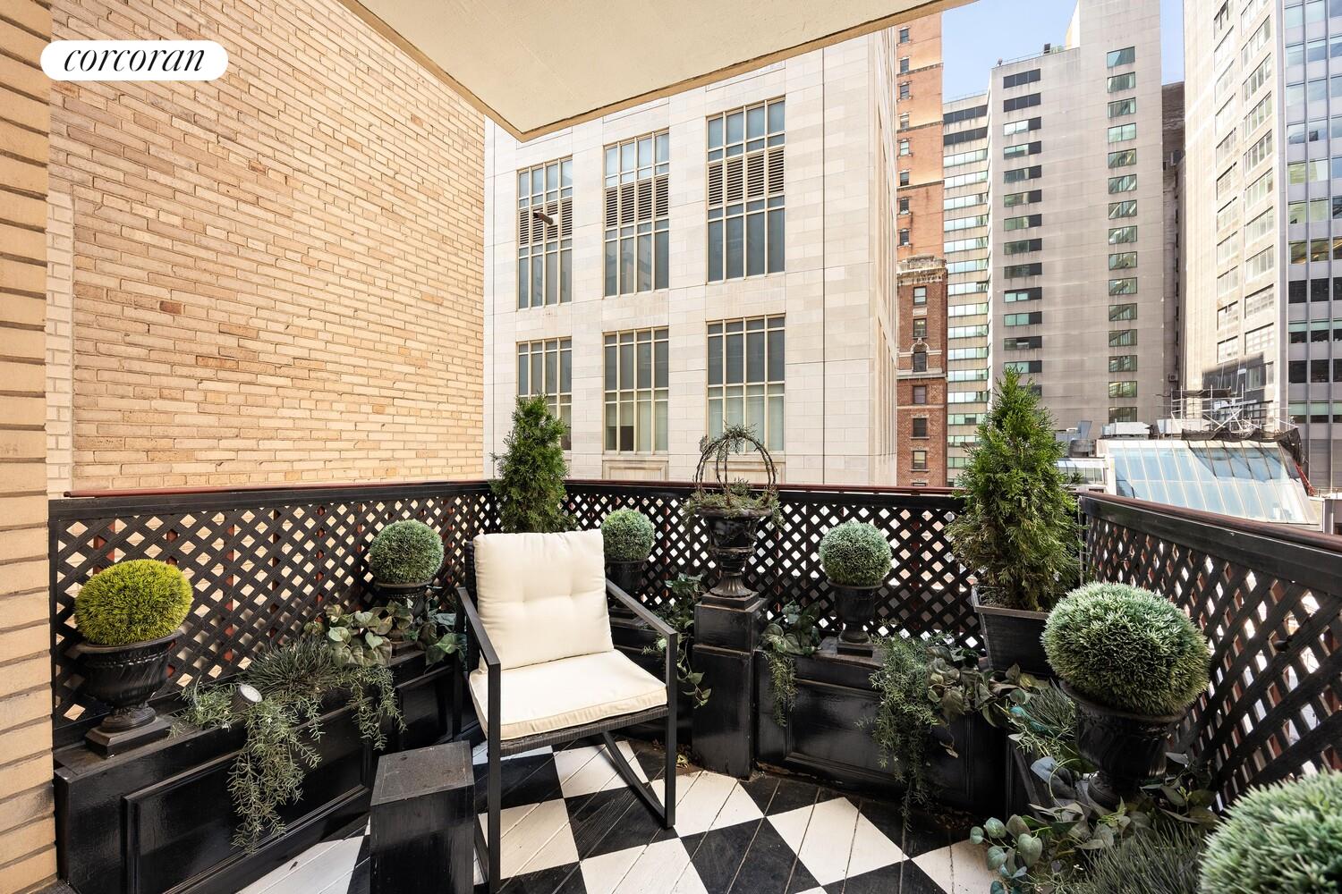 40 E 61ST Street 10B