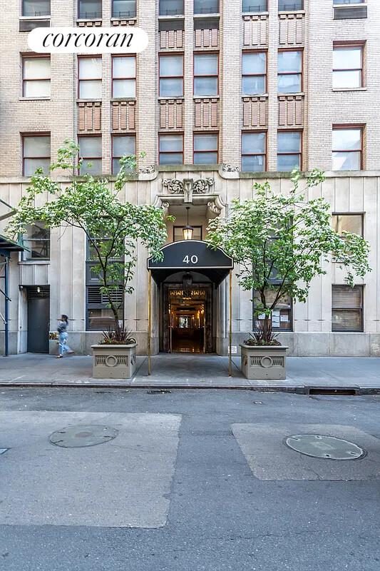 40 E 61ST Street 10B