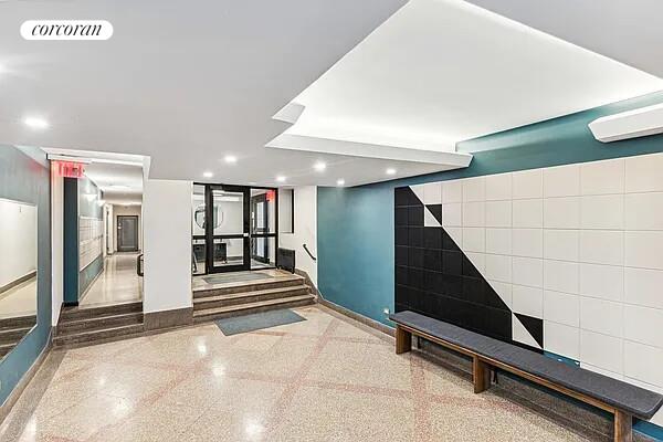 675 ACADEMY Street 6A