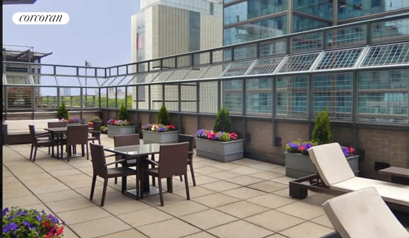 301 W 57TH Street 16D