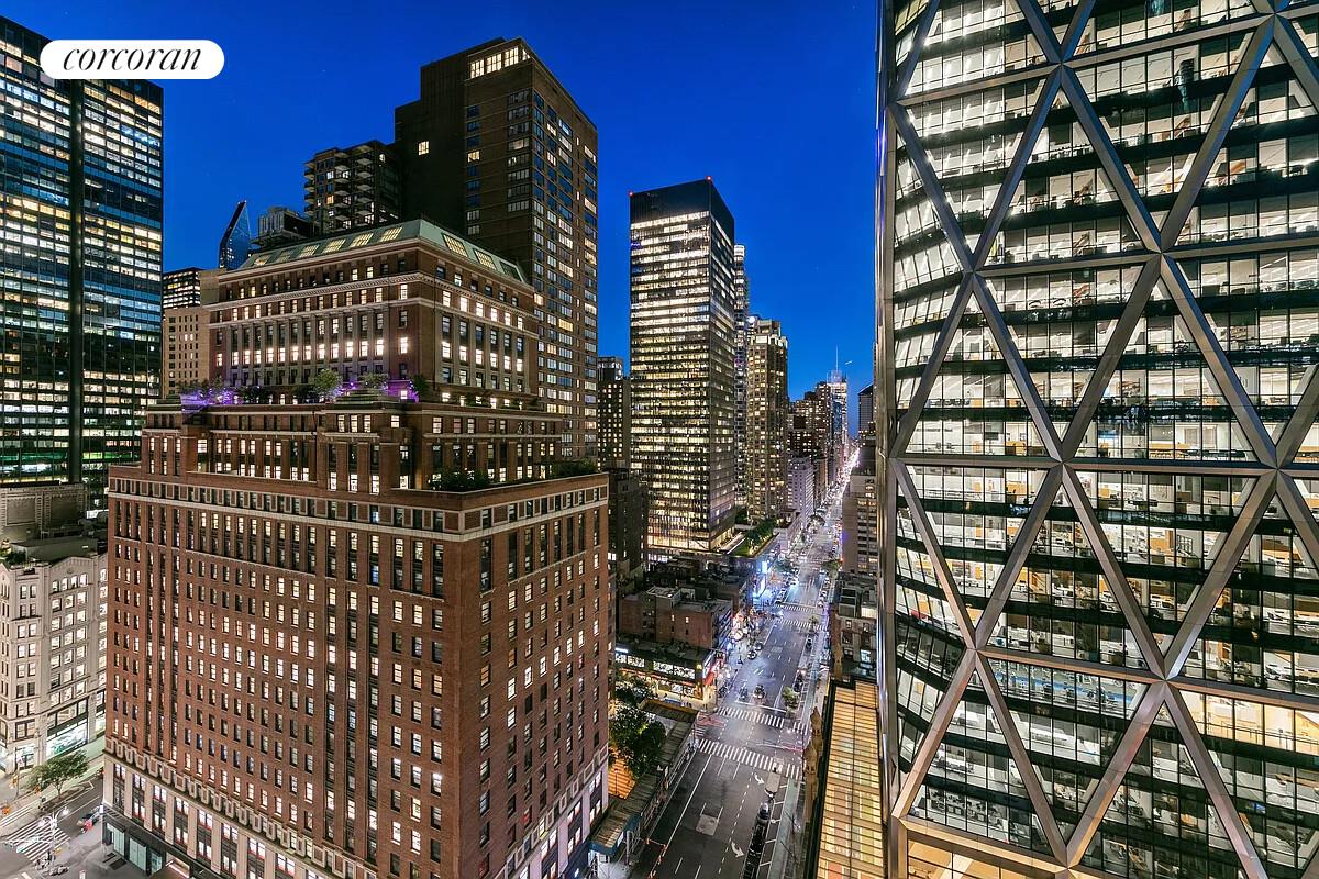 301 W 57TH Street 16D