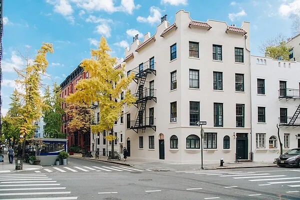 729 GREENWICH Street J28