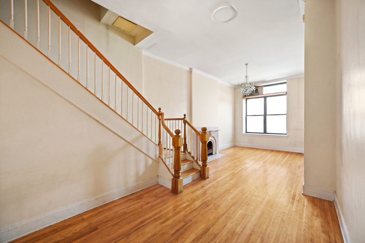 152 W 121ST Street