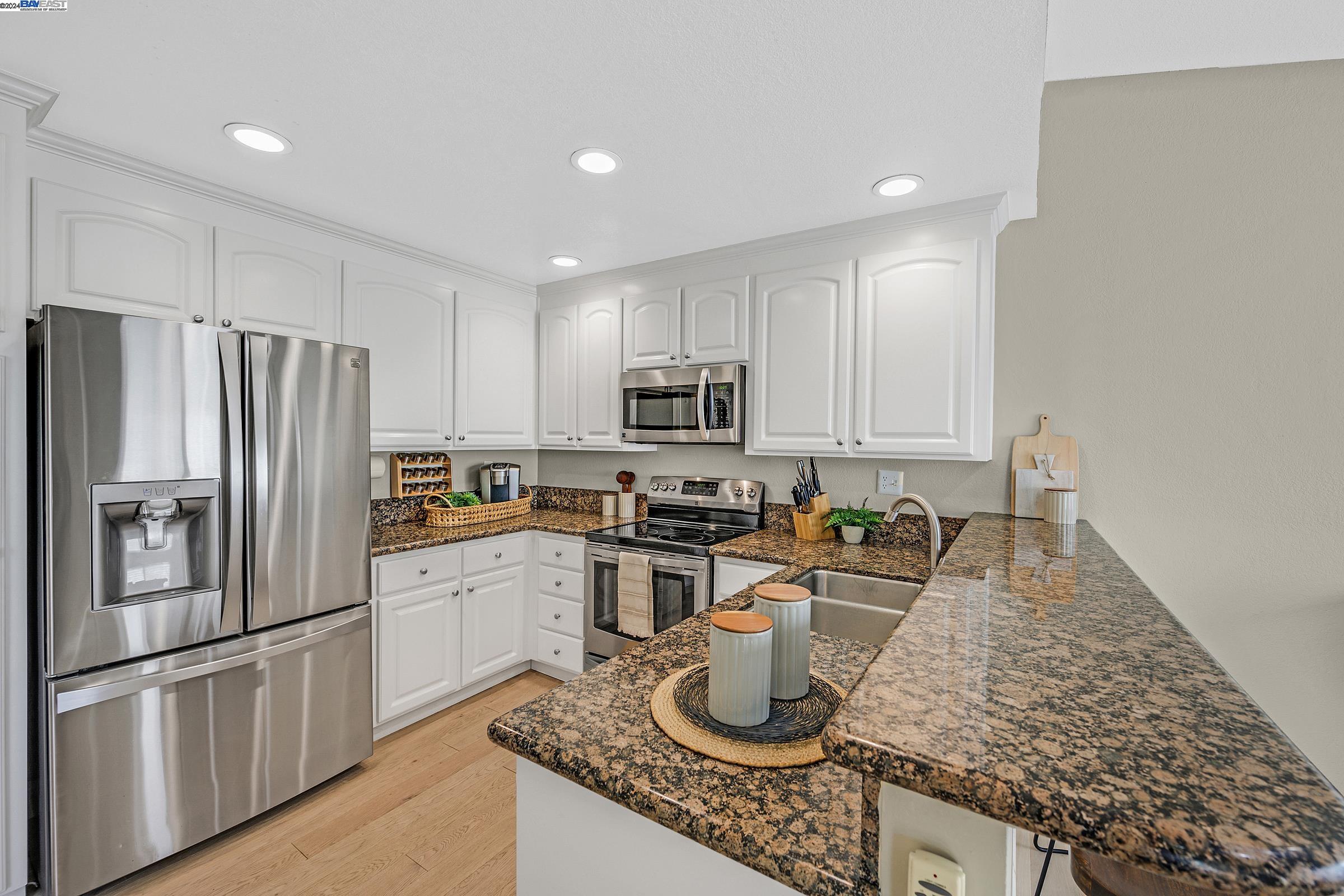 2441 Heatherleaf Ln