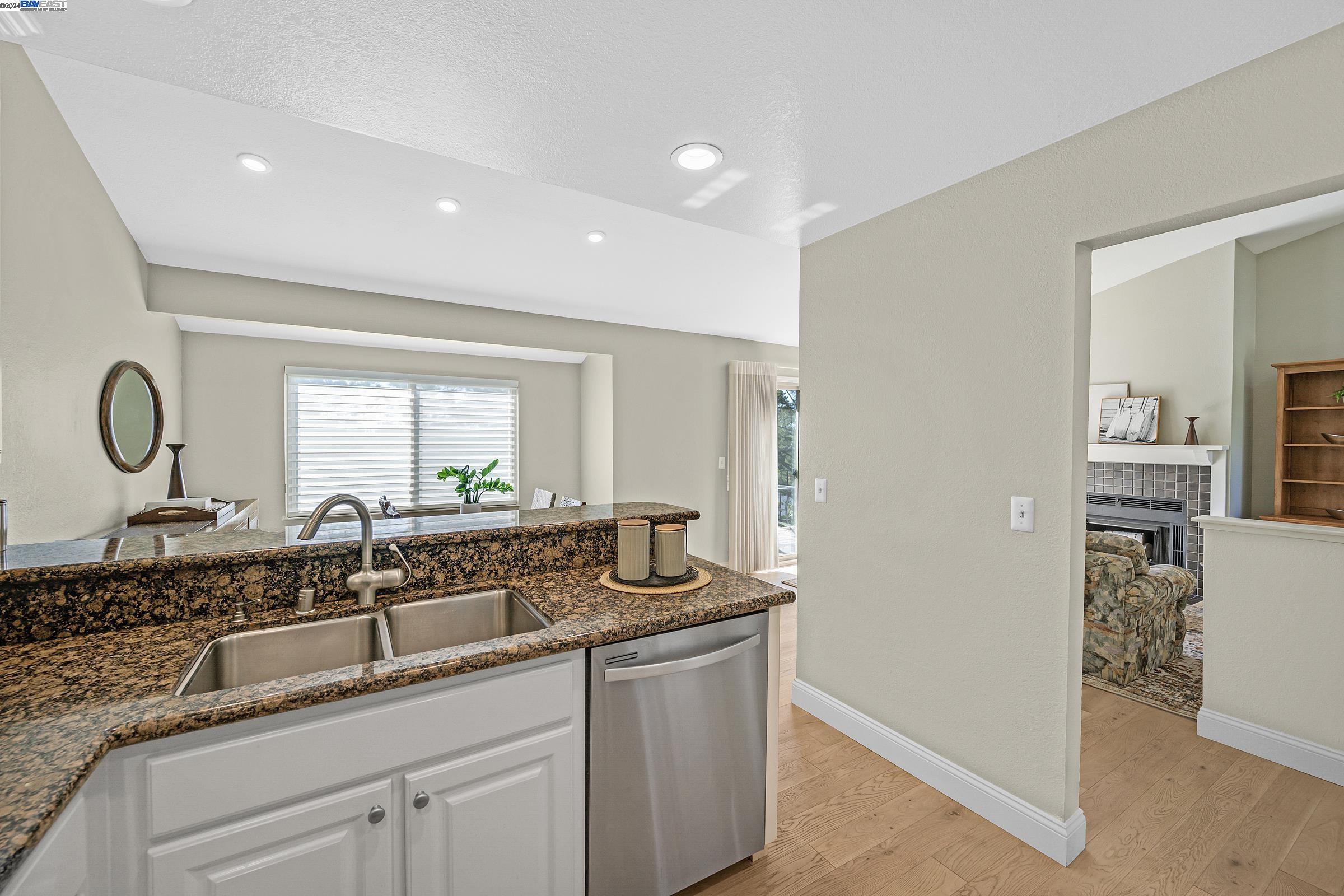 2441 Heatherleaf Ln