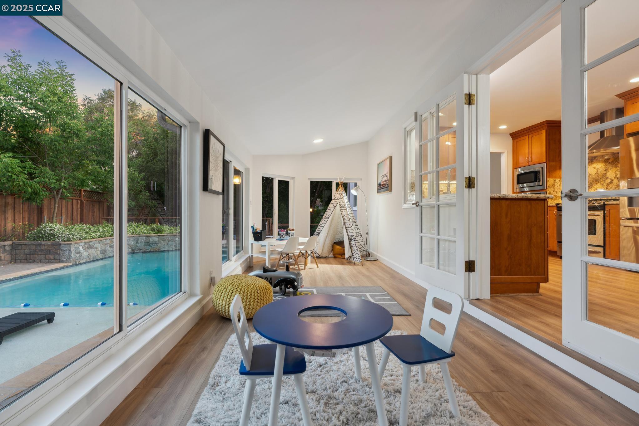 36 Playa Ct