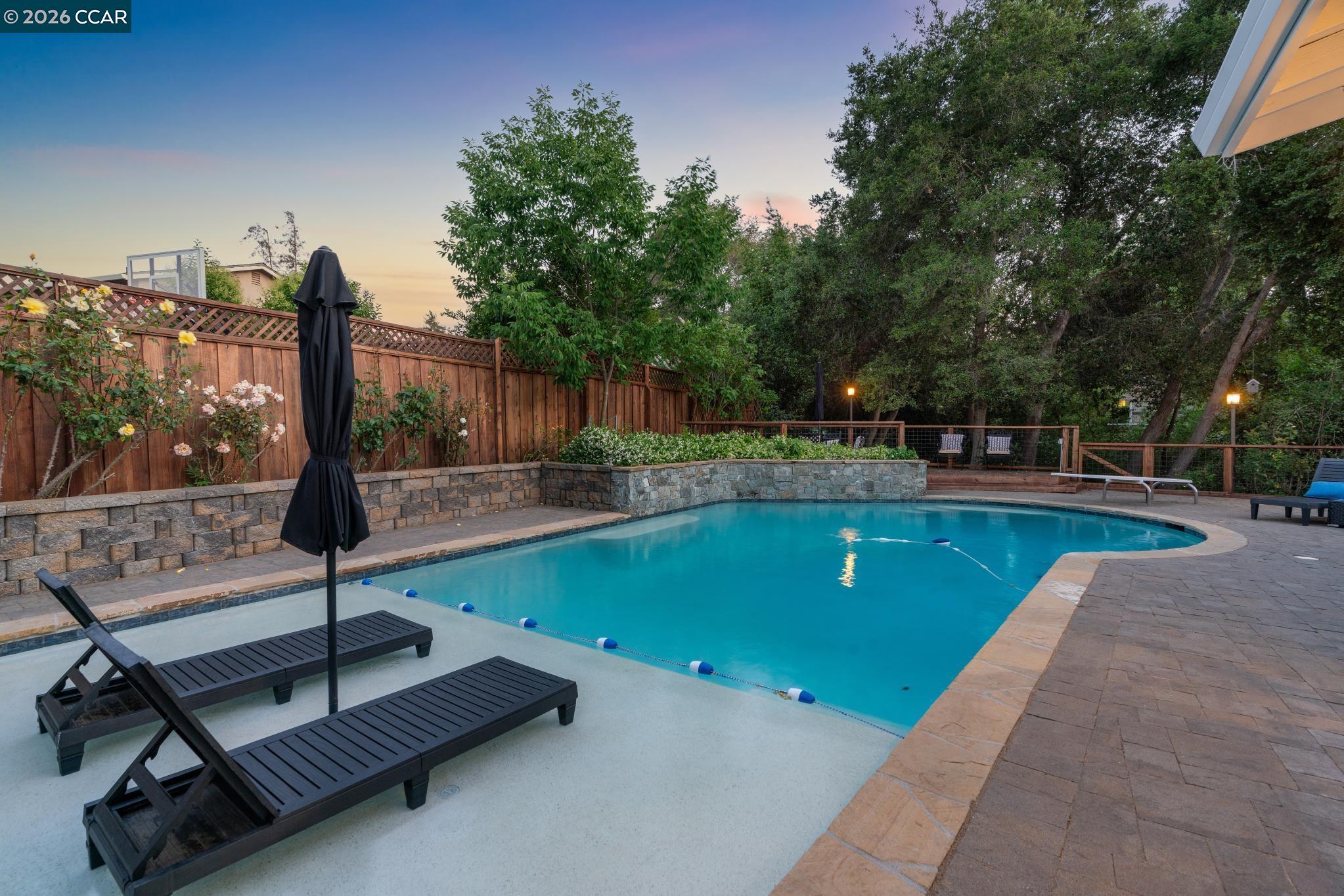 36 Playa Ct