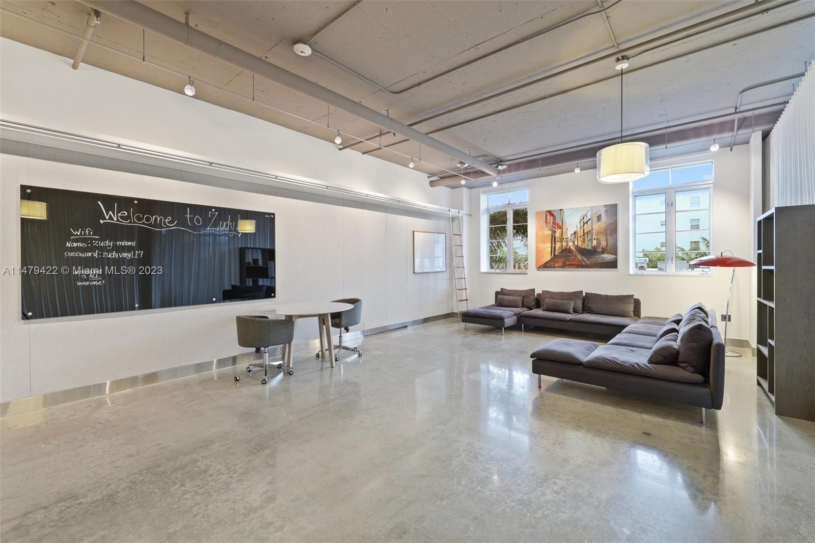 1560 Lenox Ave Unit: 203