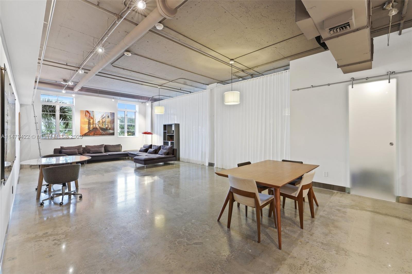 1560 Lenox Ave Unit: 203