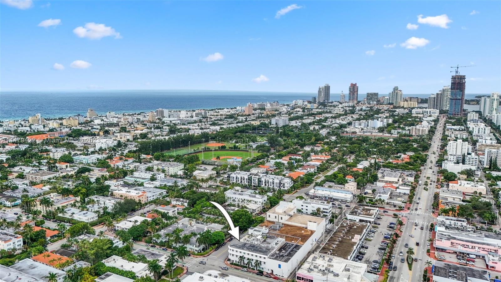 1560 Lenox Ave Unit: 203