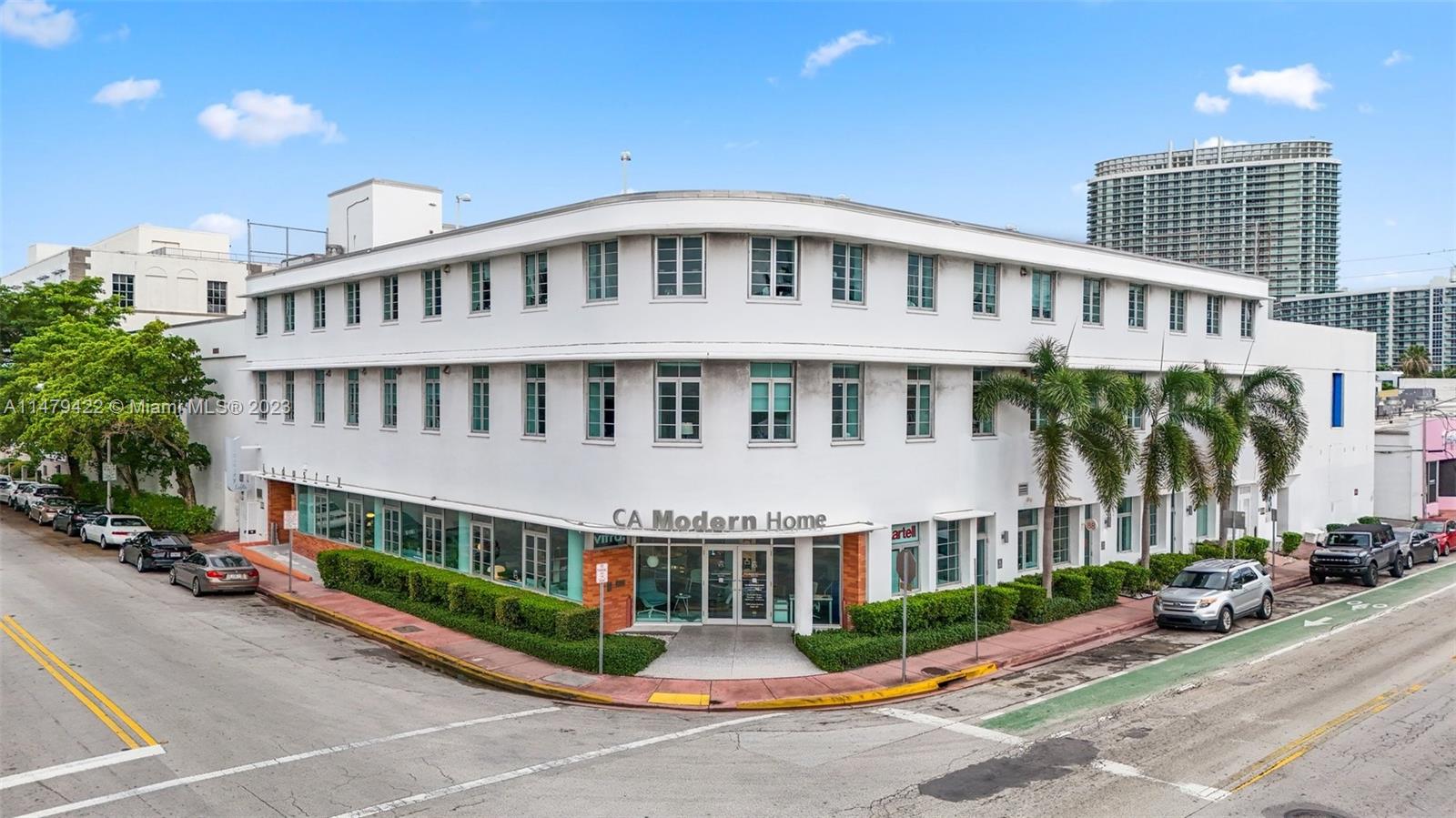 1560 Lenox Ave Unit: 203