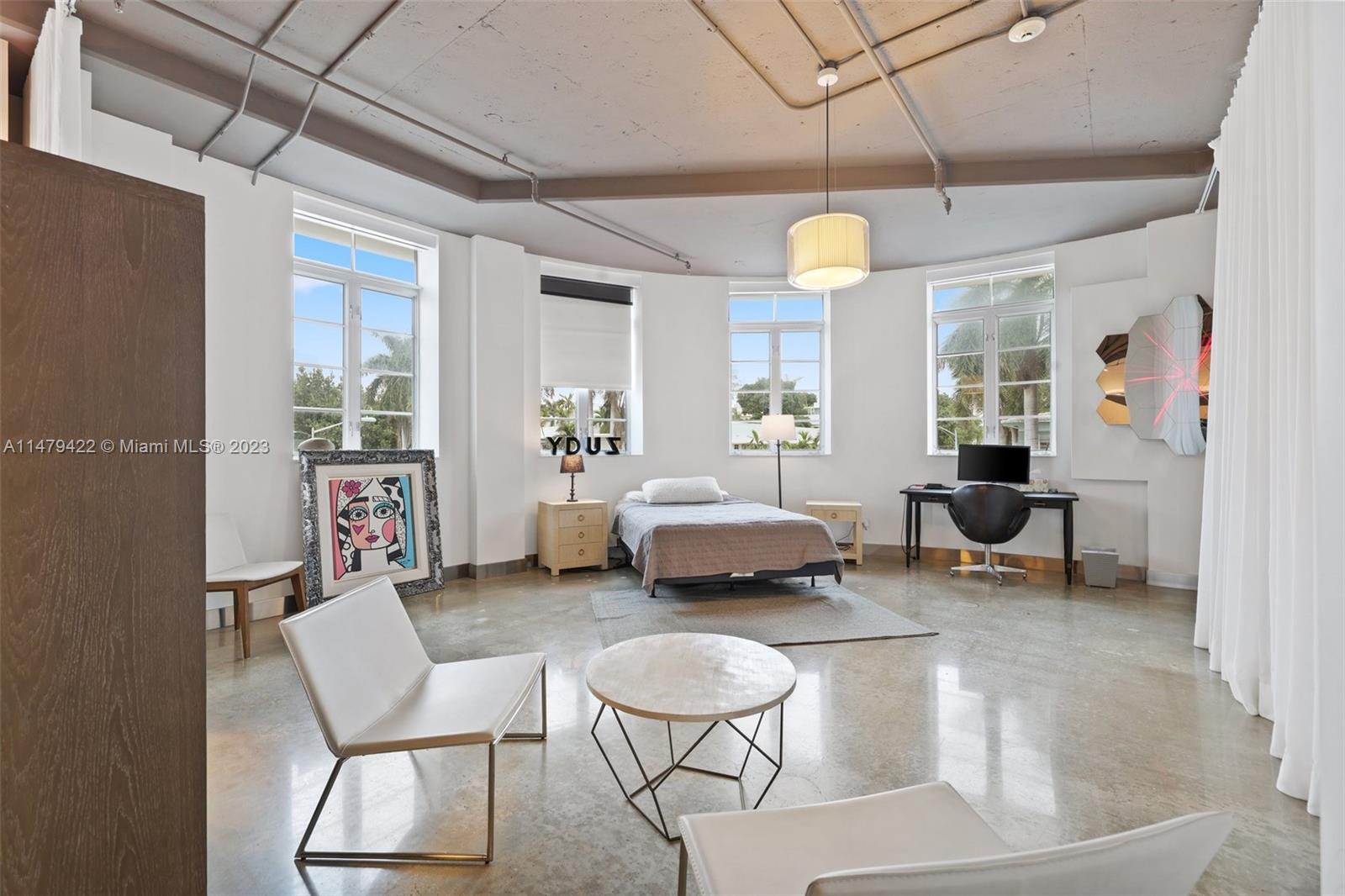 1560 Lenox Ave Unit: 203