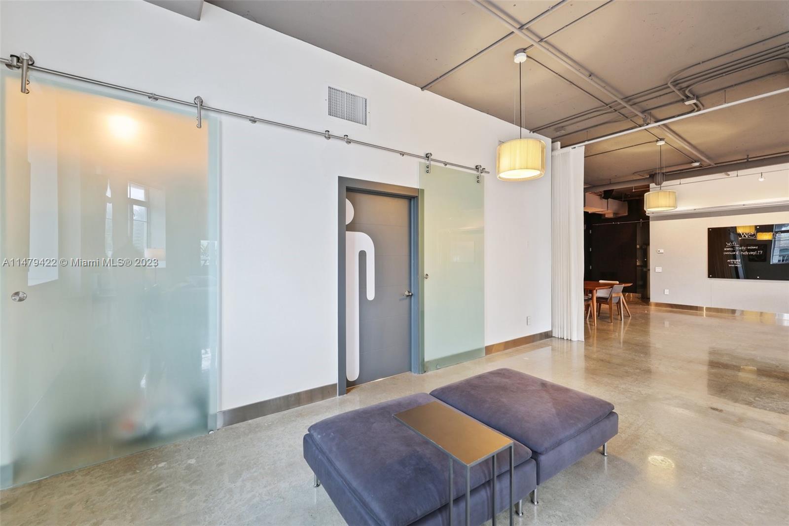 1560 Lenox Ave Unit: 203