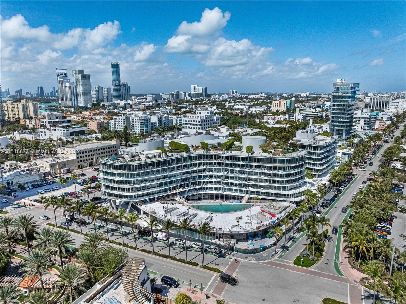 1 Collins Ave Unit: PH705