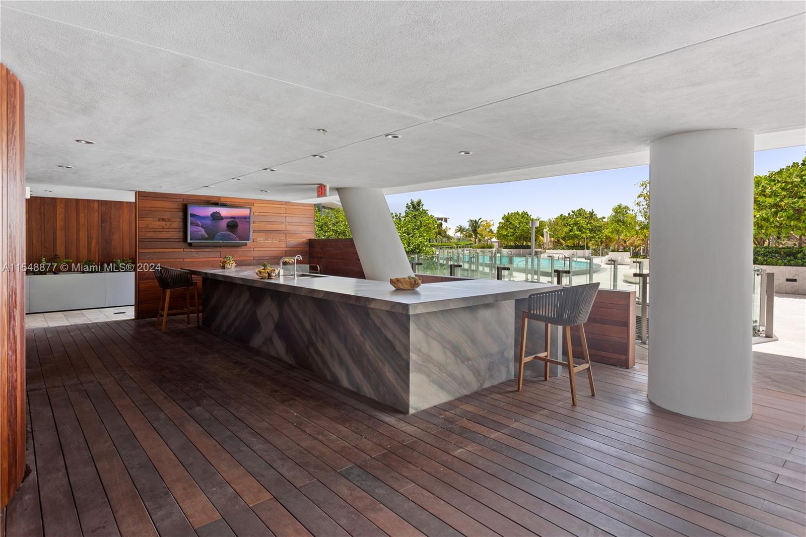 1 Collins Ave Unit: PH705