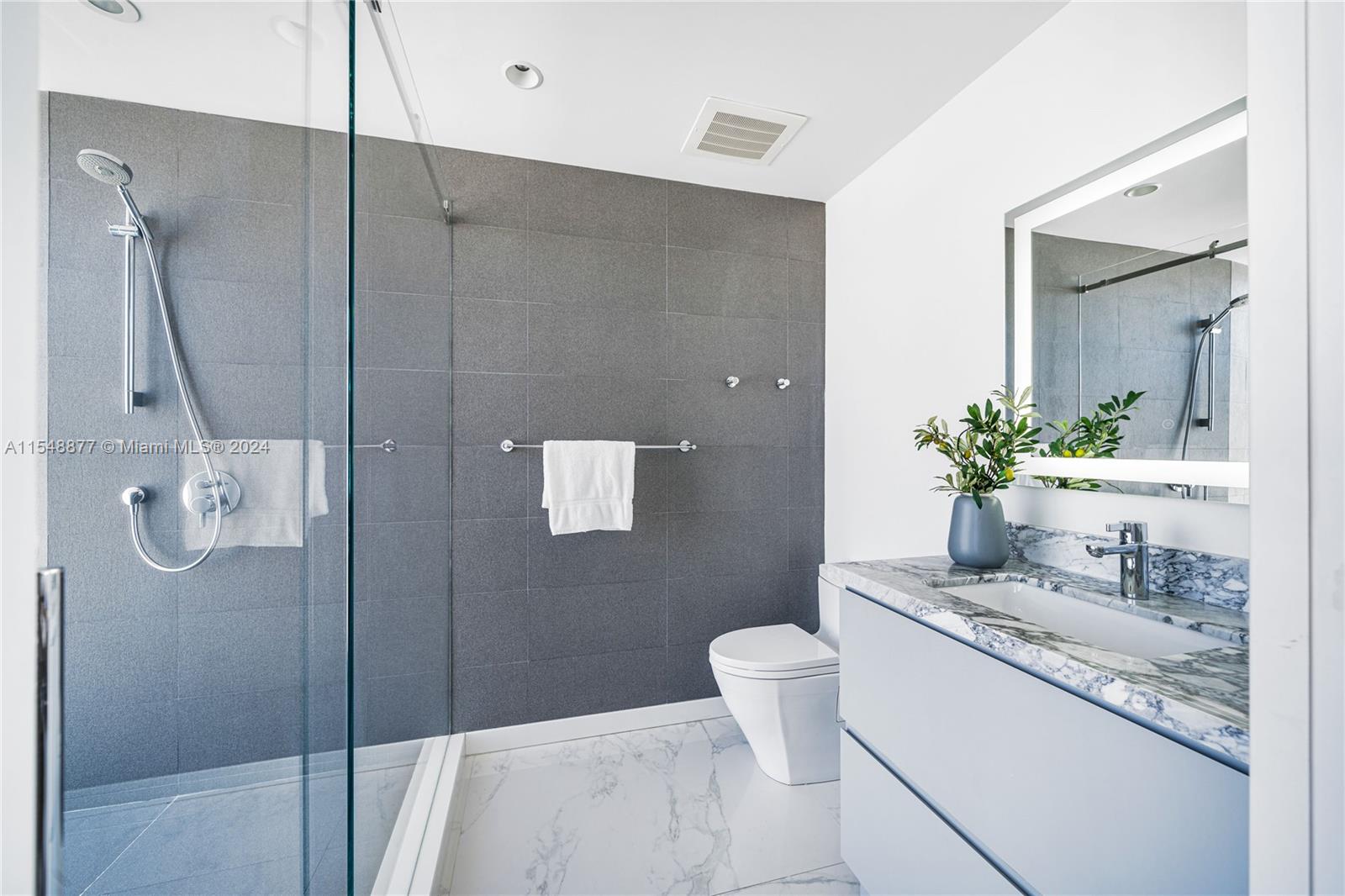 1 Collins Ave Unit: PH705