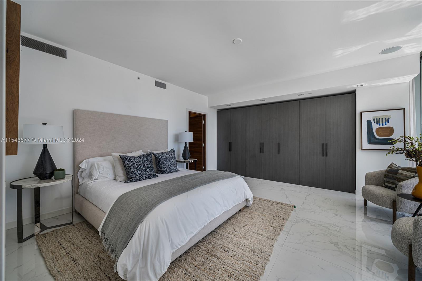 1 Collins Ave Unit: PH705