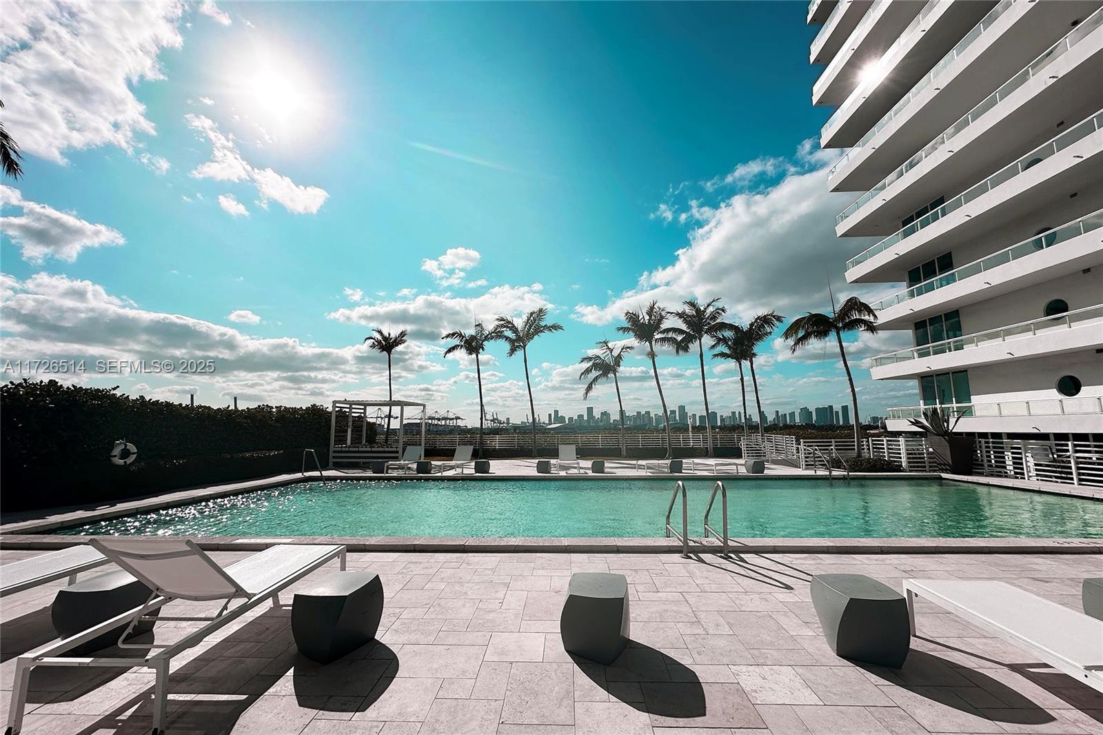 540 West Avenue 2312