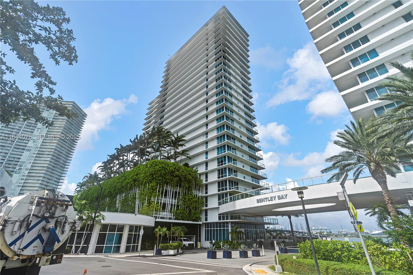 520 West Avenue 1105