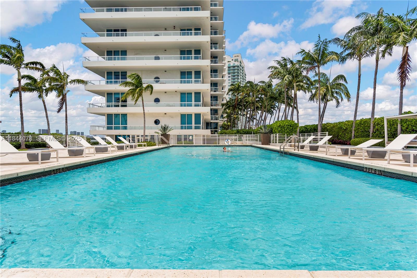 520 West Avenue 1105